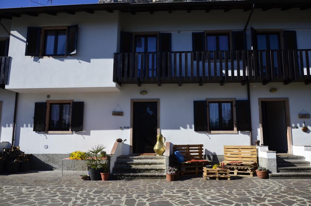 Residence Mezzosole Riva del Garda Bilik gambar