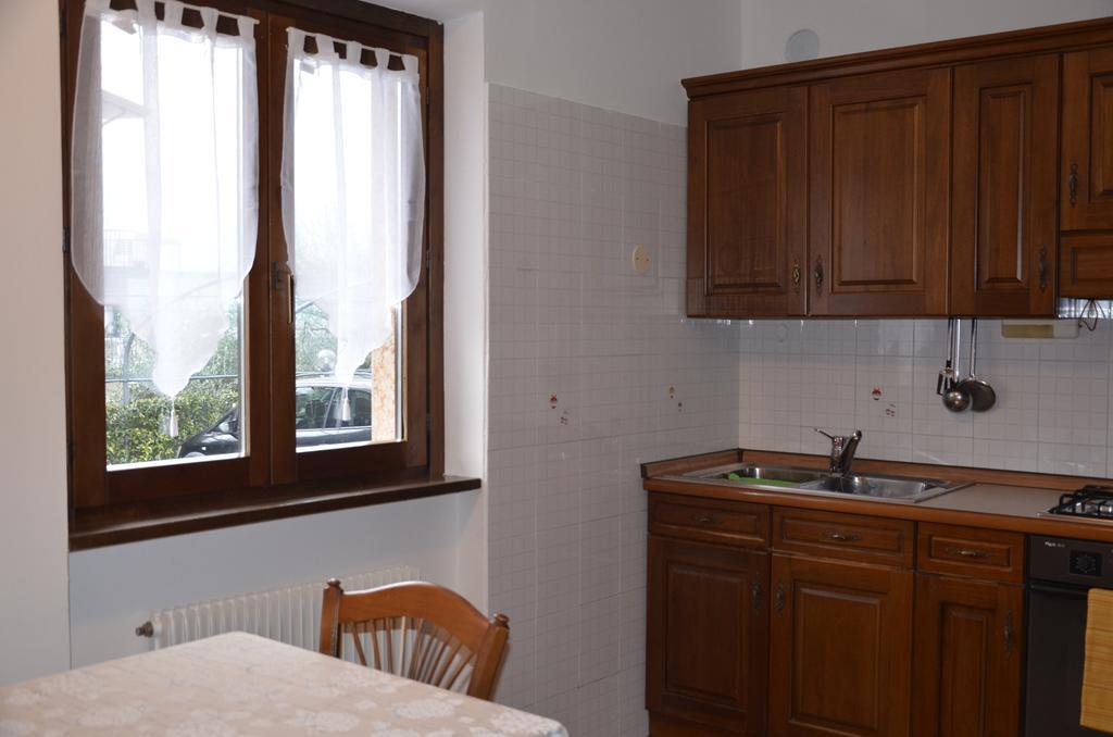 Residence Mezzosole Riva del Garda Bilik gambar