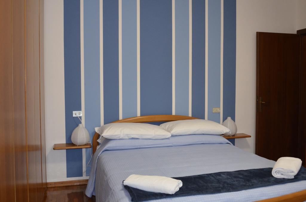 Residence Mezzosole Riva del Garda Bilik gambar