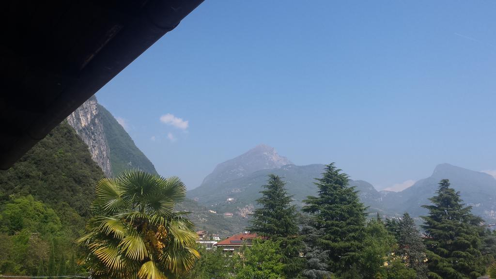 Residence Mezzosole Riva del Garda Luaran gambar